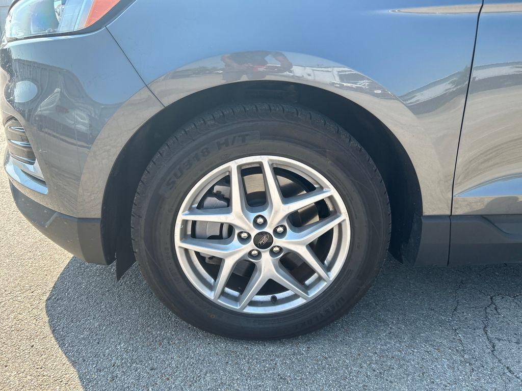 used 2024 Ford Edge car, priced at $24,349
