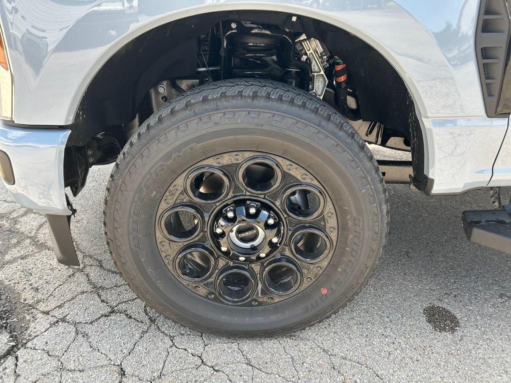 new 2025 Ford F-250 car, priced at $82,999