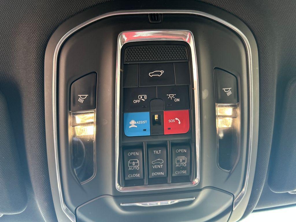 used 2024 Jeep Grand Cherokee L car, priced at $33,891