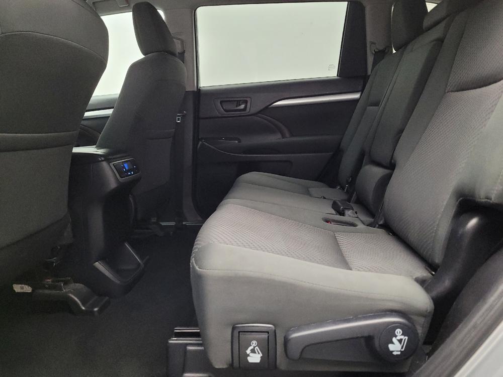 used 2019 Toyota Highlander car, priced at $25,495