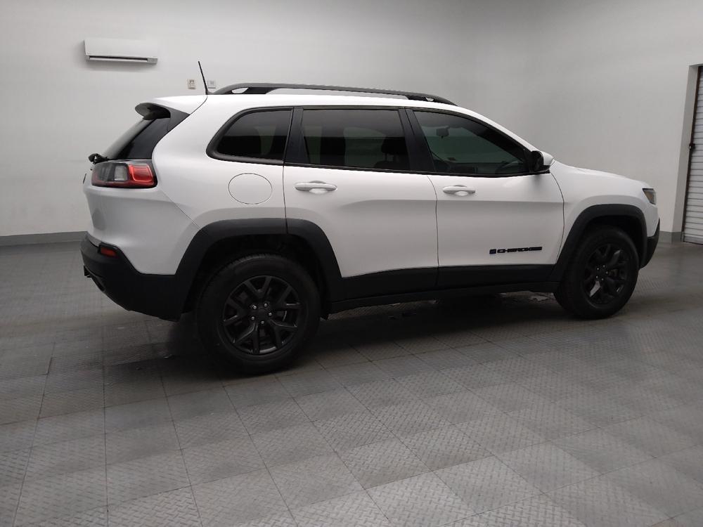 used 2020 Jeep Cherokee car, priced at $20,895