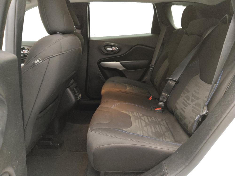 used 2020 Jeep Cherokee car, priced at $20,895