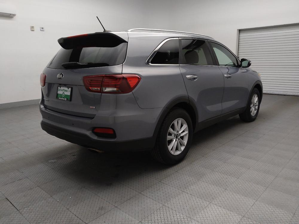 used 2020 Kia Sorento car, priced at $21,095