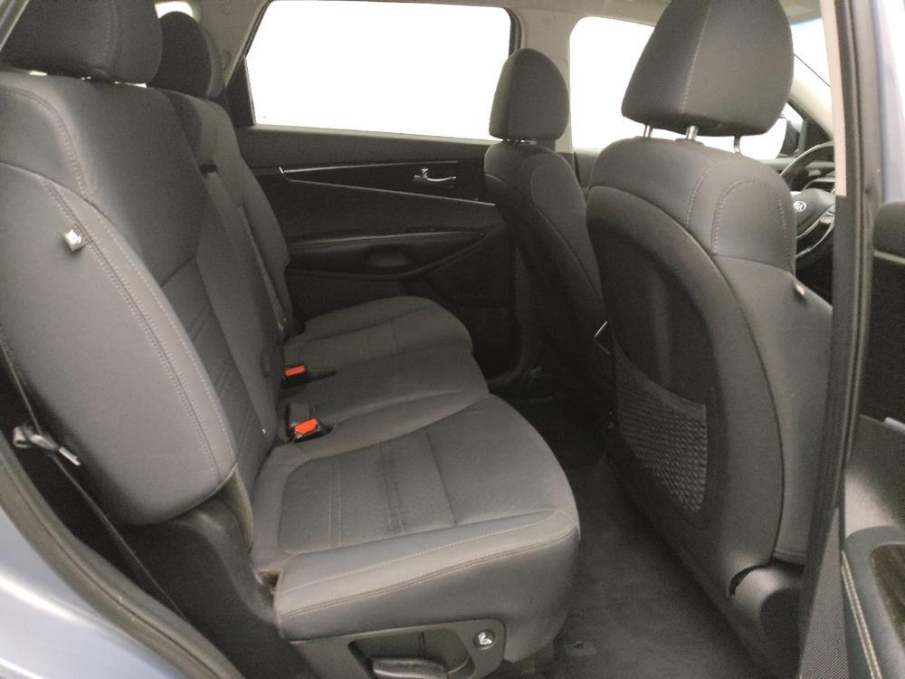 used 2020 Kia Sorento car, priced at $21,095