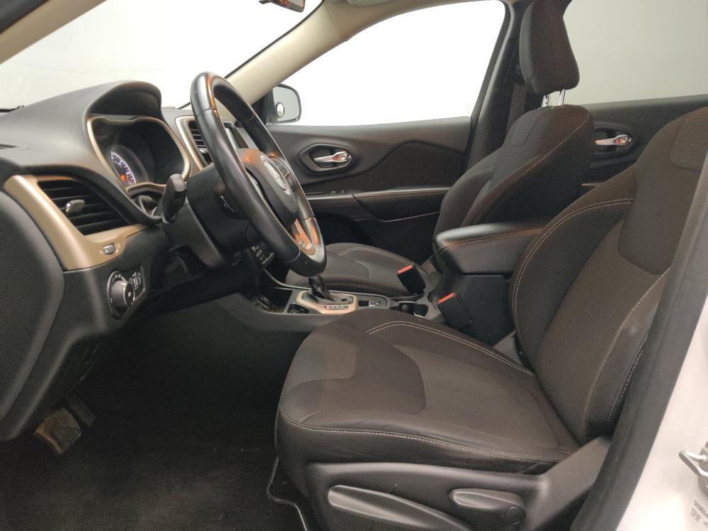 used 2015 Jeep Cherokee car, priced at $12,595