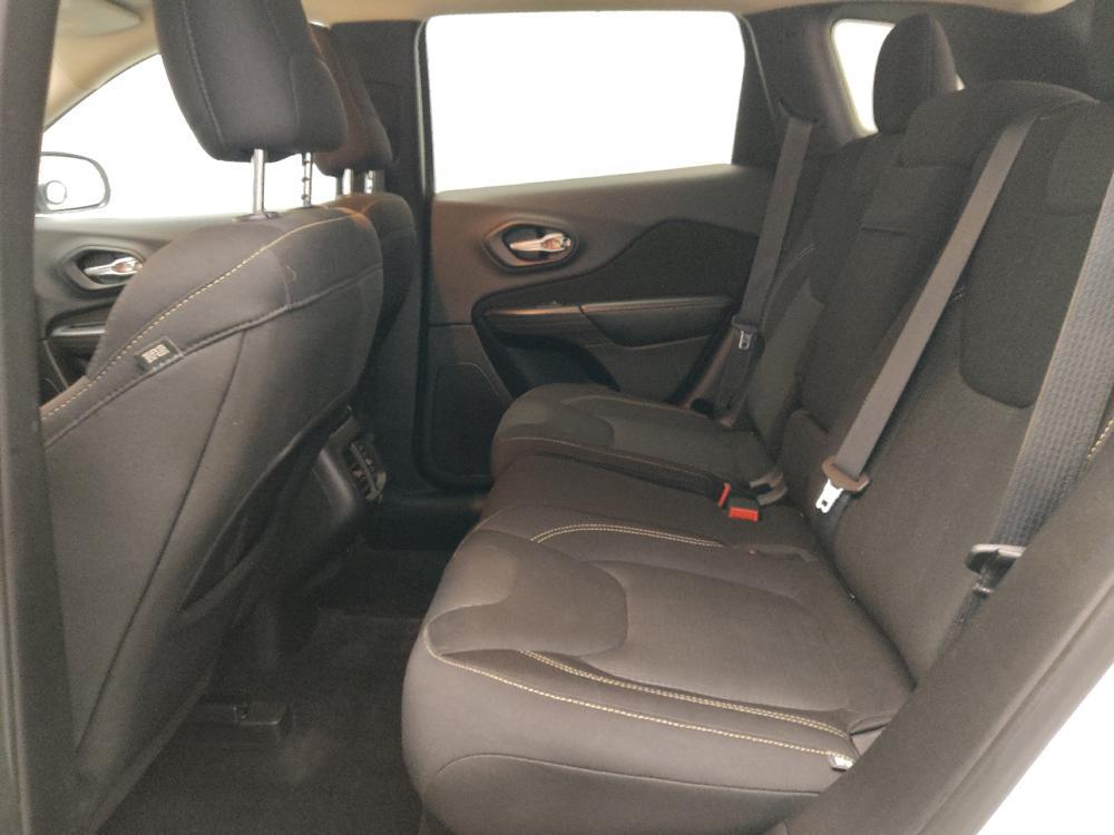 used 2015 Jeep Cherokee car, priced at $12,595