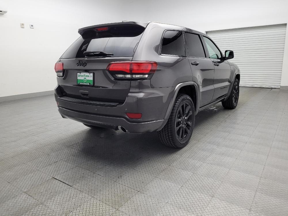 used 2018 Jeep Grand Cherokee car, priced at $18,695