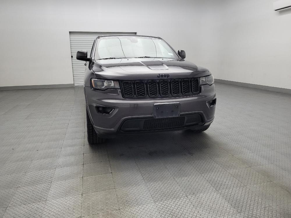 used 2018 Jeep Grand Cherokee car, priced at $18,695