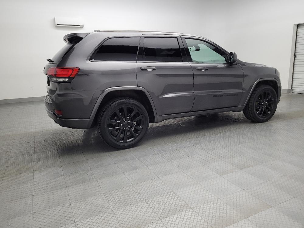 used 2018 Jeep Grand Cherokee car, priced at $18,695
