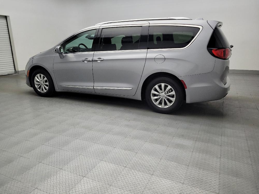 used 2018 Chrysler Pacifica car, priced at $16,395