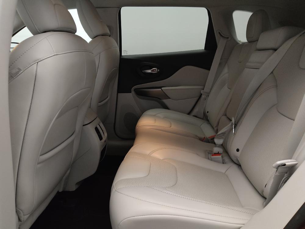 used 2019 Jeep Cherokee car, priced at $22,095