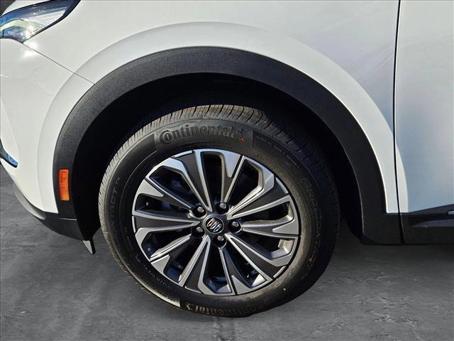 new 2025 Buick Envision car, priced at $37,386