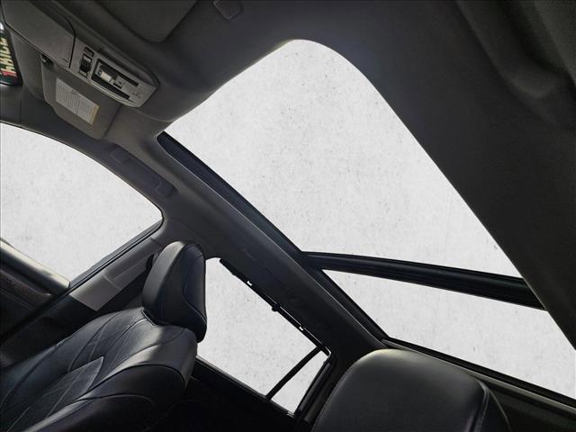 used 2021 Toyota Highlander Hybrid car, priced at $30,496