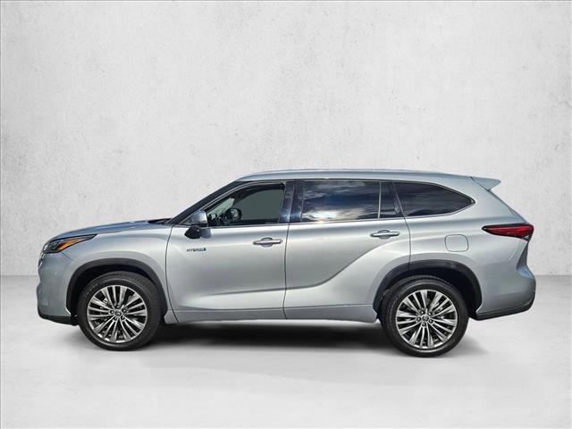 used 2021 Toyota Highlander Hybrid car, priced at $30,496