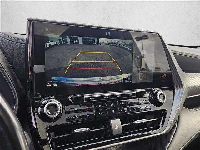 used 2021 Toyota Highlander Hybrid car, priced at $30,496