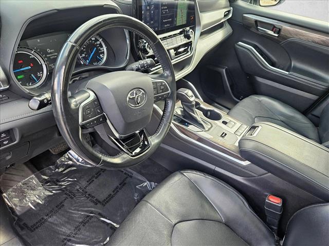 used 2021 Toyota Highlander Hybrid car, priced at $30,496