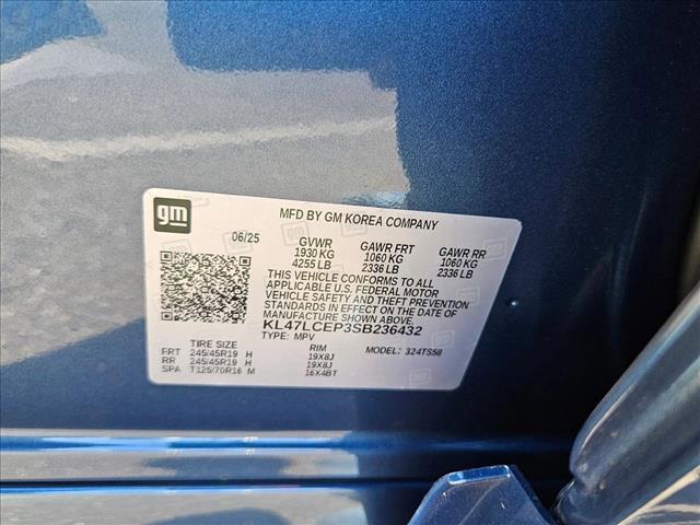 new 2025 Buick Envista car, priced at $30,335