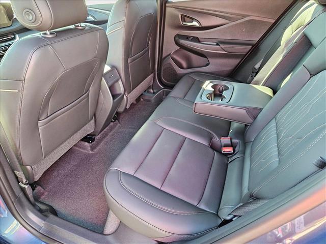new 2025 Buick Envista car, priced at $30,335