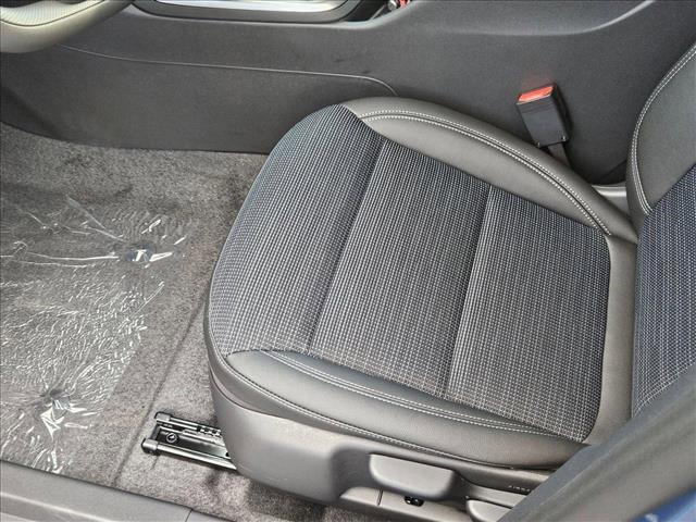 new 2025 Buick Envista car, priced at $25,440