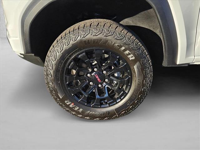 new 2026 GMC Canyon car, priced at $43,660