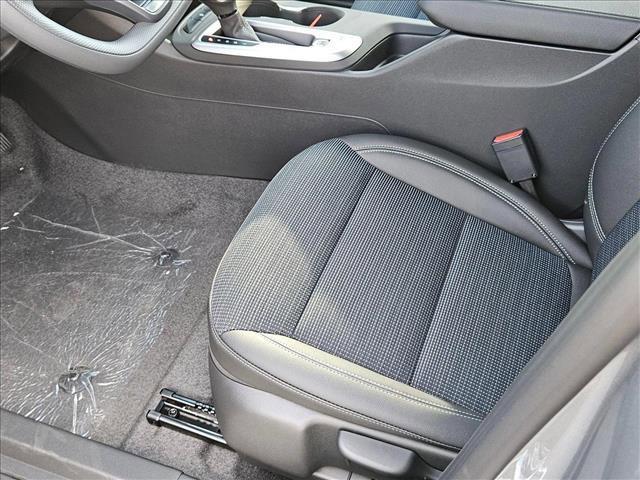 new 2025 Buick Envista car, priced at $24,440