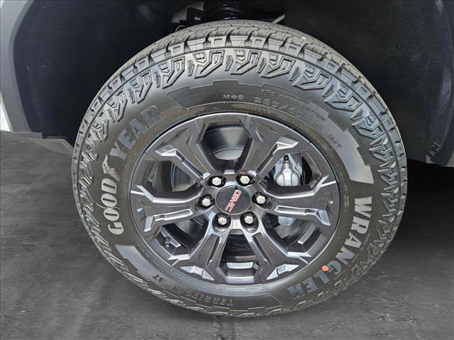 new 2025 GMC Canyon car, priced at $38,070