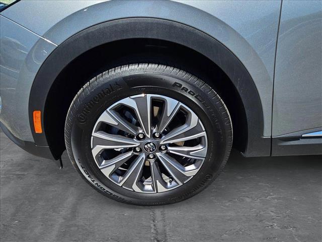 new 2025 Buick Envision car, priced at $37,848