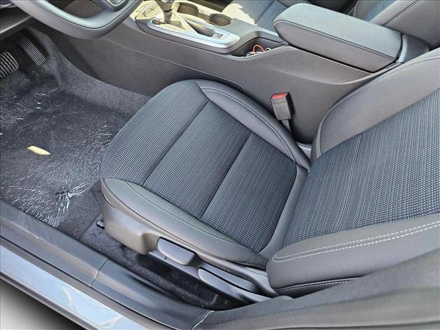 new 2025 Buick Envista car, priced at $25,630