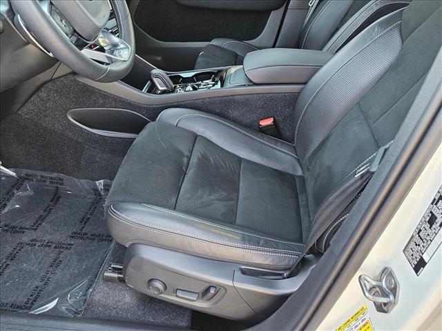 used 2020 Volvo XC40 car, priced at $25,757
