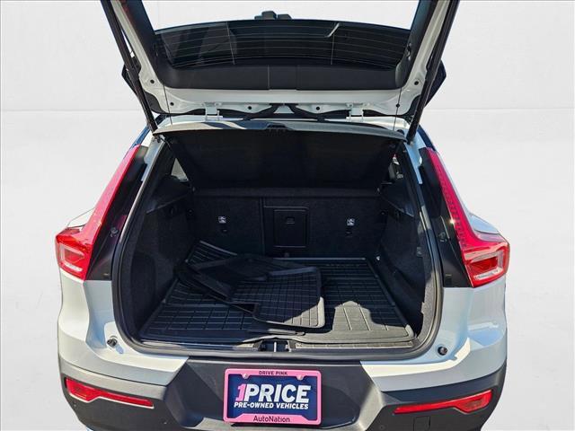 used 2020 Volvo XC40 car, priced at $25,757
