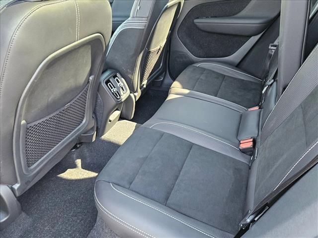 used 2020 Volvo XC40 car, priced at $25,757