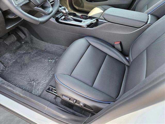 new 2025 Buick Envista car, priced at $27,530