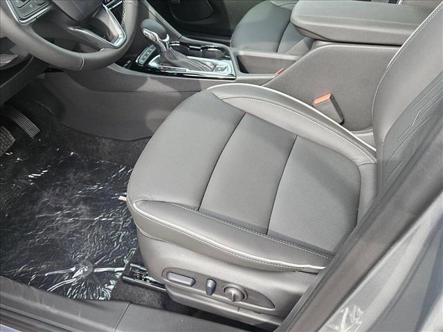 new 2025 Buick Encore GX car, priced at $33,580