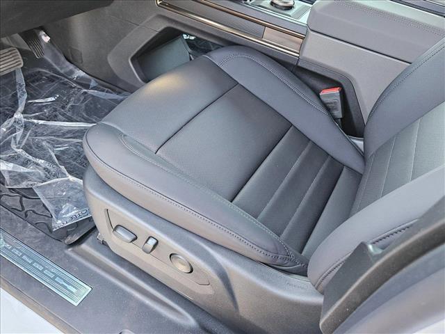 new 2025 GMC HUMMER EV SUV car, priced at $112,290