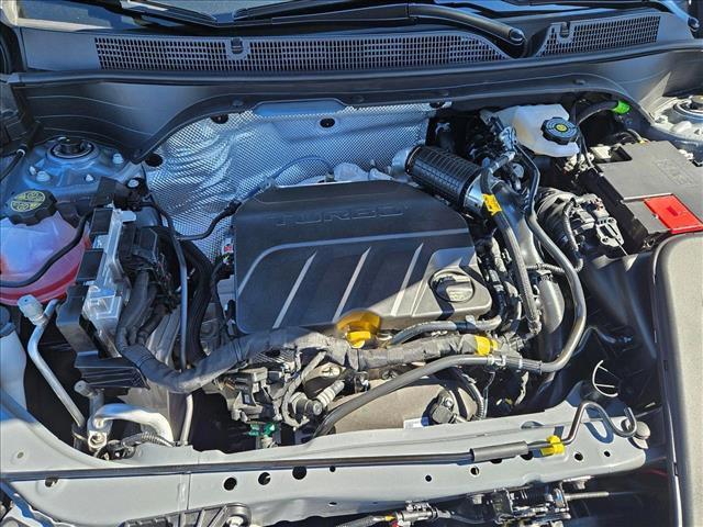 new 2025 Buick Envista car, priced at $25,642