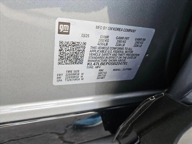 new 2025 Buick Envista car, priced at $29,025