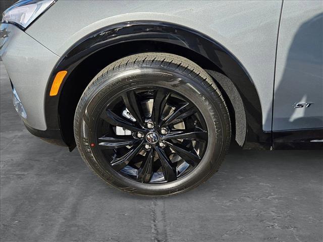 new 2025 Buick Envista car, priced at $29,025