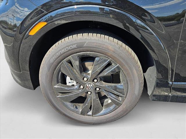 new 2025 Buick Encore GX car, priced at $25,085