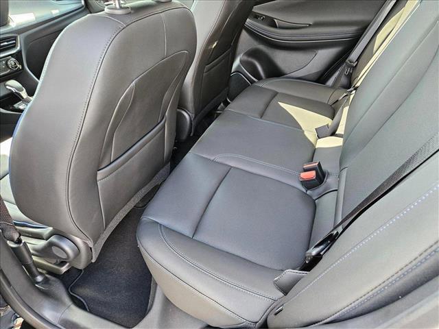 new 2025 Buick Encore GX car, priced at $25,085