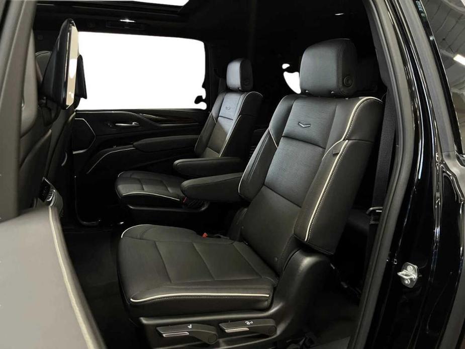 used 2023 Cadillac Escalade ESV car, priced at $84,995