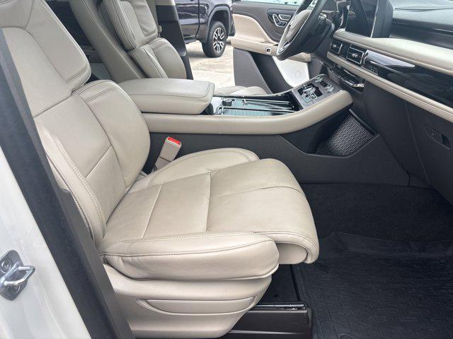 used 2023 Lincoln Aviator car