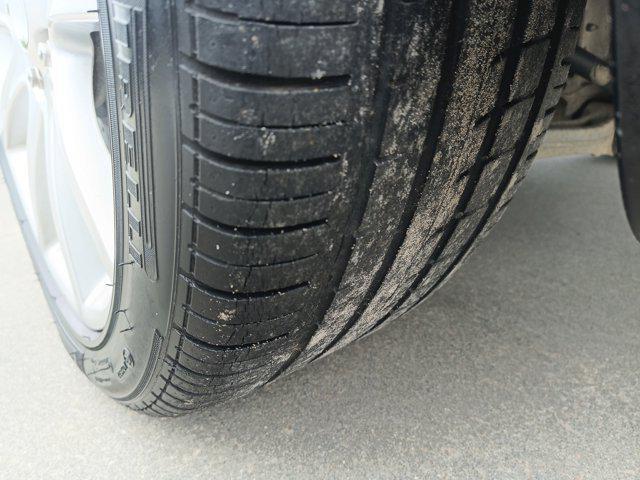 used 2006 Cadillac XLR car