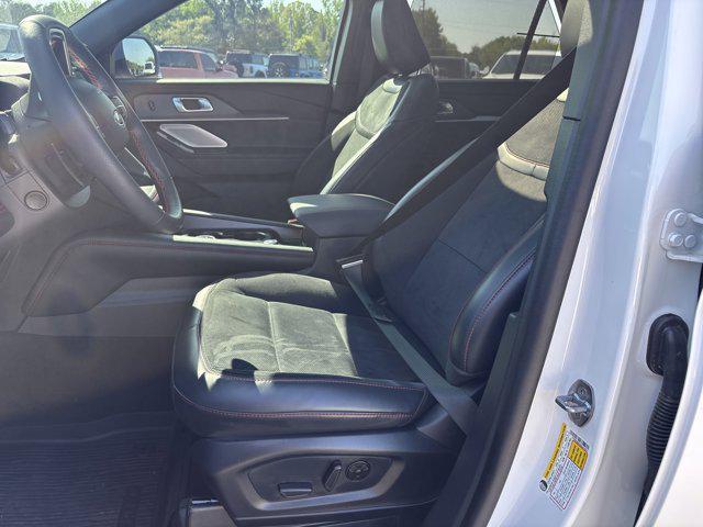 used 2025 Ford Explorer car