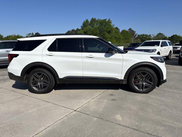 used 2025 Ford Explorer car