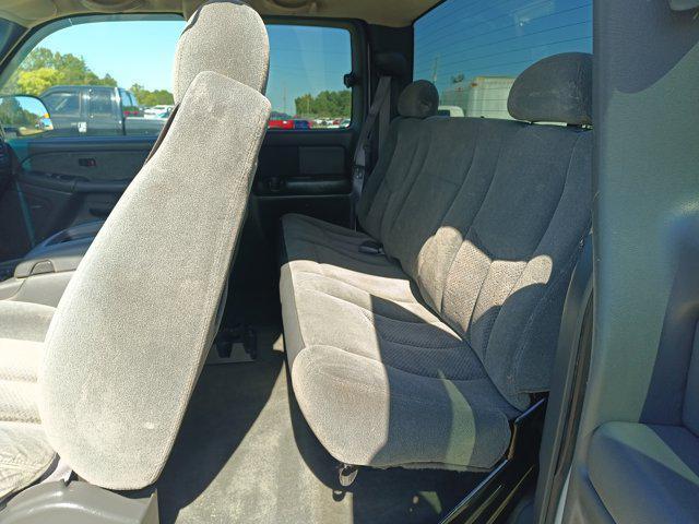 used 2003 Chevrolet Silverado 2500 car