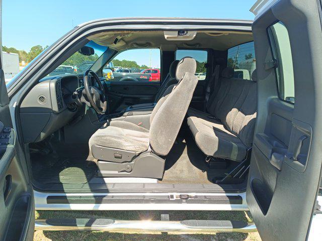 used 2003 Chevrolet Silverado 2500 car