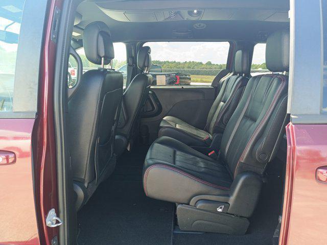 used 2017 Dodge Grand Caravan car