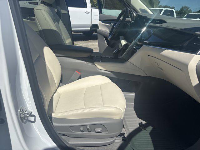 used 2025 Cadillac XT6 car, priced at $54,995