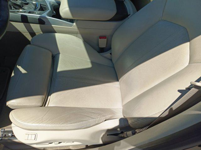 used 2010 Cadillac SRX car