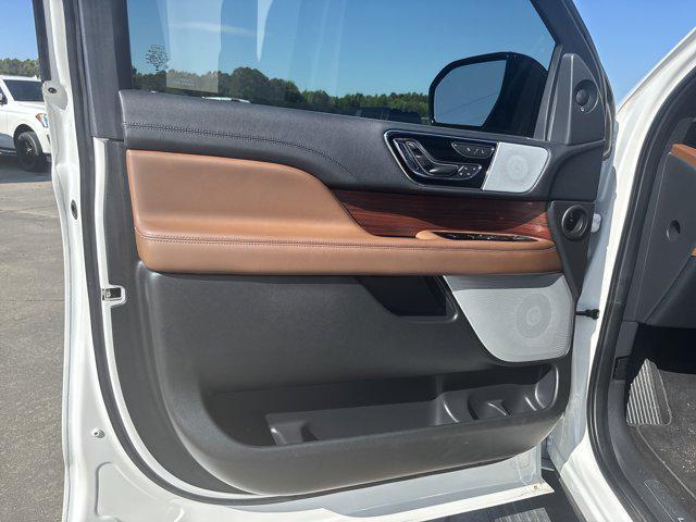 used 2023 Lincoln Navigator car